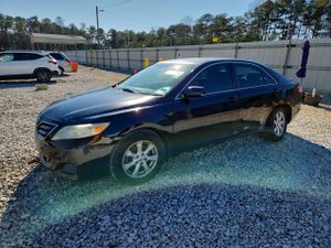 Toyota Camry BASE 2.5L 4 2011
