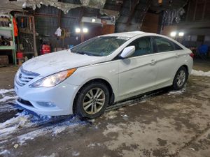 Hyundai Sonata GLS 2.4L 4 2013
