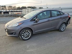 Ford Fiesta SE 1.6L 4 2014