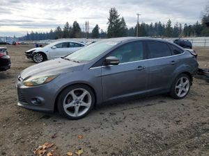 Ford Focus TITANIUM 2.0L 4 2012