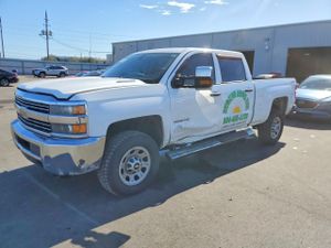 Chevrolet Silverado 1500 K2500 HEAVY DUTY 6.6L 8 2015