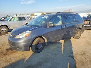 Toyota Sienna CE 3.5L 6 2008