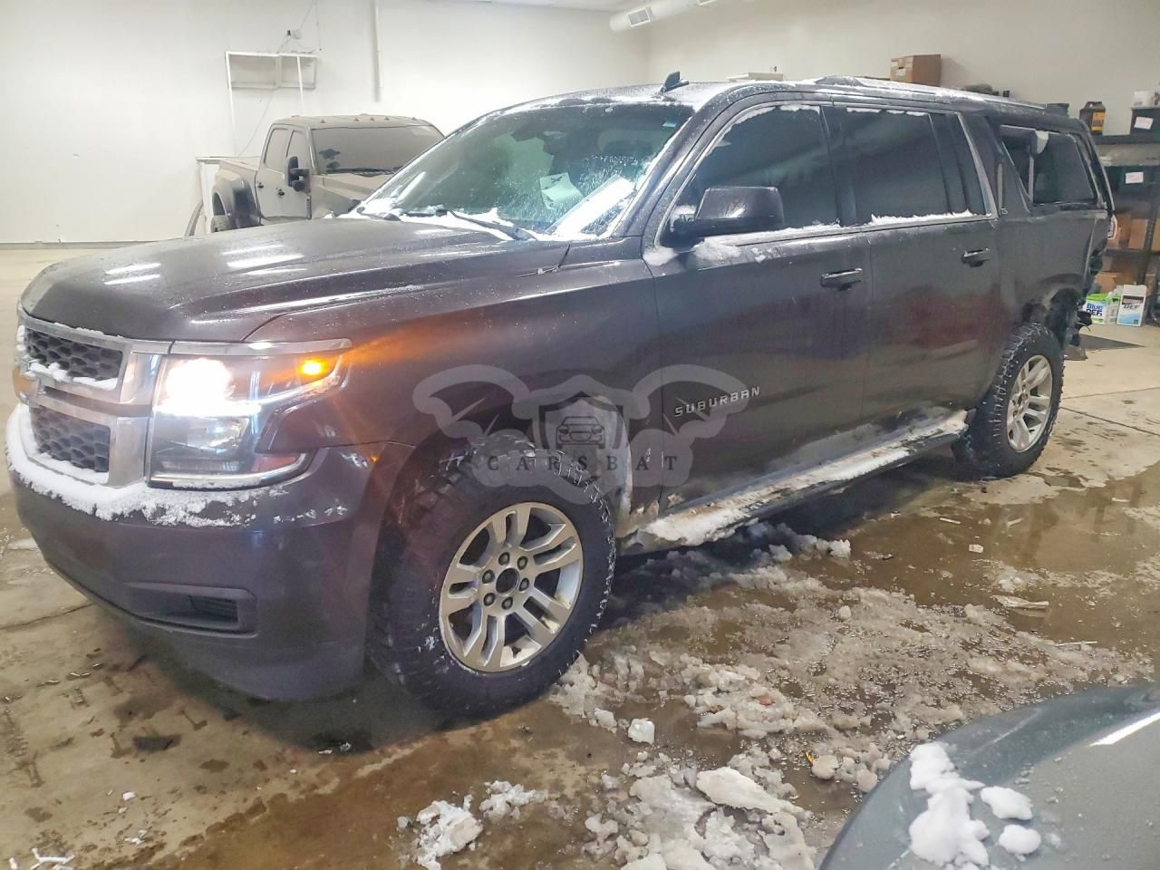 Chevrolet Suburban 5.3L 8 2015