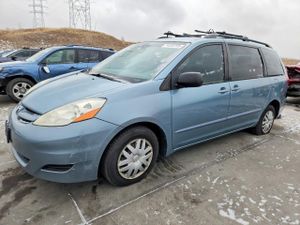 Toyota Sienna CE 3.5L 6 2007