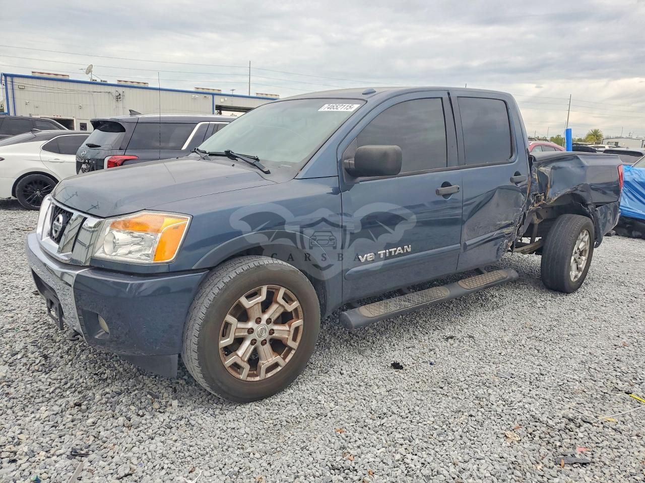 Nissan Titan S 5.6L 8 2015