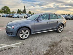 Audi A4 2.0L 4 2013