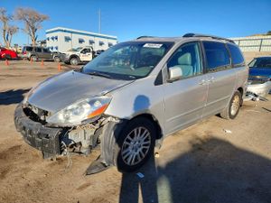 Toyota Sienna XLE 3.5L 6 2009