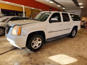GMC Yukon K1500 SLT 5.3L 8 2011