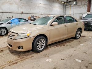 Toyota Camry BASE 2.5L 4 2010