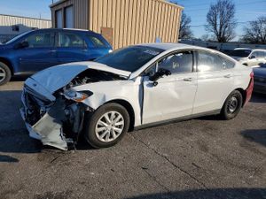 Ford Fusion S 2.5L 4 2013