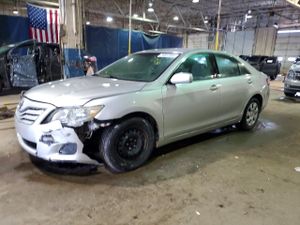 Toyota Camry BASE 2.5L 4 2010