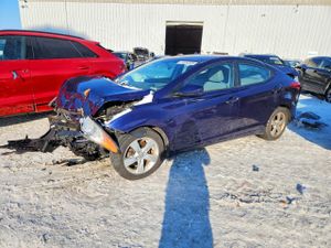 Hyundai Elantra GLS 1.8L 4 2013