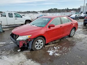 Toyota Camry BASE 2.5L 4 2011