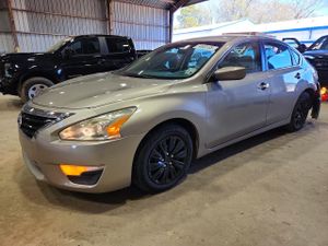 Nissan Altima 2.5L 4 2015