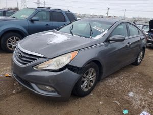 Hyundai Sonata GLS 2.4L 4 2013