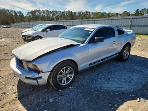 Ford Mustang 4.0L 6 2005