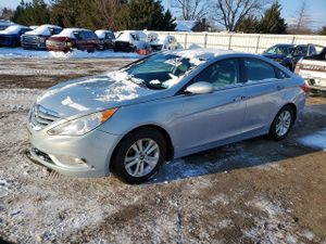 Hyundai Sonata GLS 2.4L 4 2013