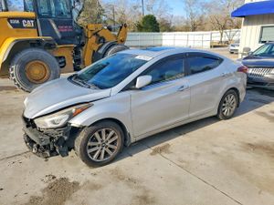 Hyundai Elantra SE 1.8L 4 2015