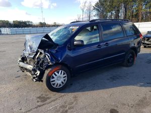 Toyota Sienna CE 3.5L 6 2007