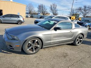 Ford Mustang 3.7L 6 2014