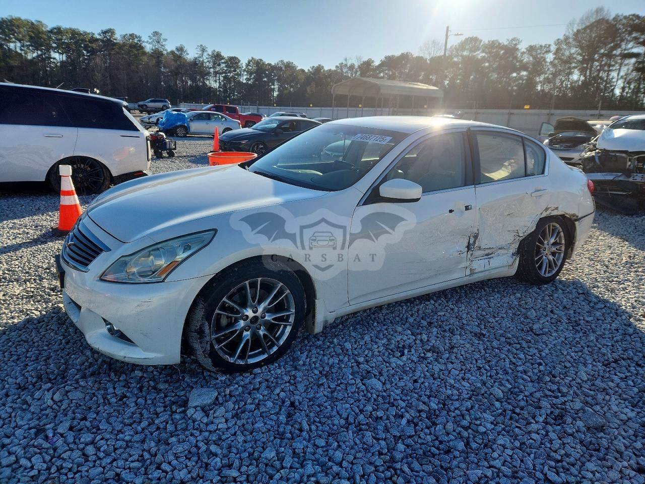 Infiniti G37 3.7L 6 2011
