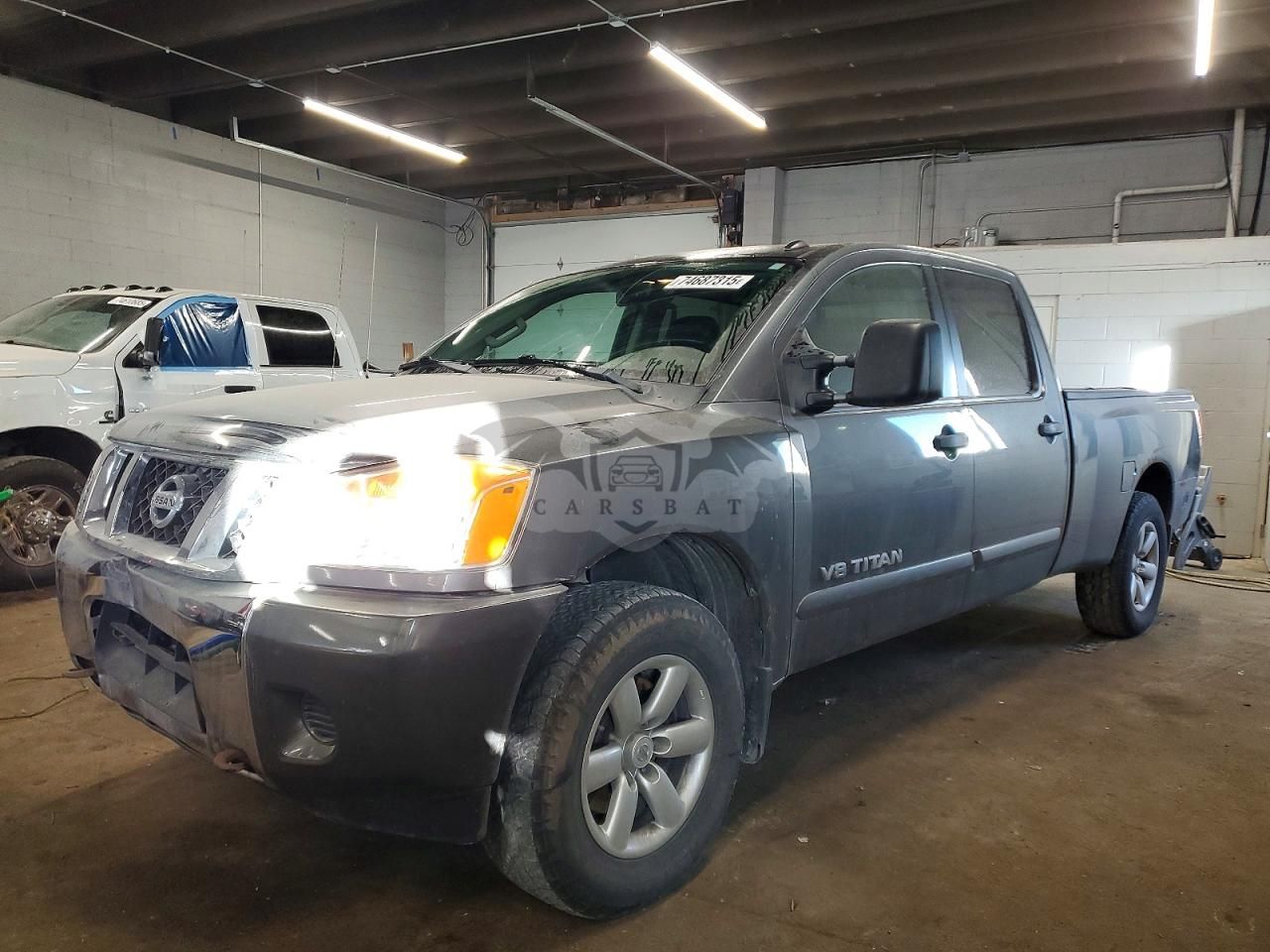 Nissan Titan 5.6L 8 2014