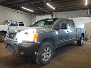Nissan Titan 5.6L 8 2014
