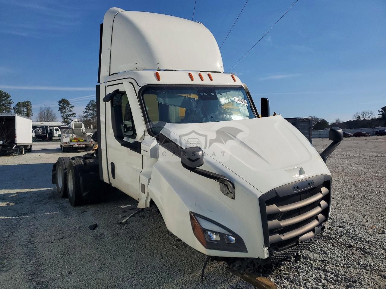 Freightliner Cascadia 12.8L 6 2025