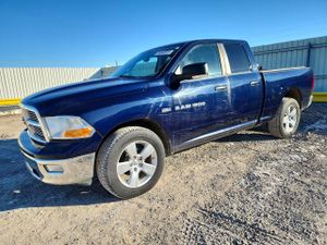 Dodge RAM SLT 5.7L 8 2012