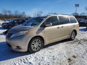 Toyota Sienna 3.5L 6 2011