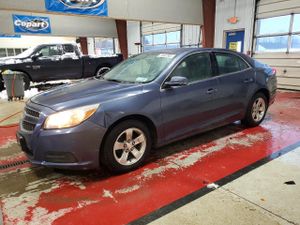 Chevrolet Malibu 1LT 2.5L 4 2013