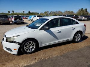 Chevrolet Cruze LS 1.8L 4 2012