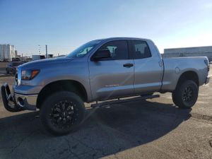 Toyota Tundra DOUBLE CAB SR5 4.6L 8 2013