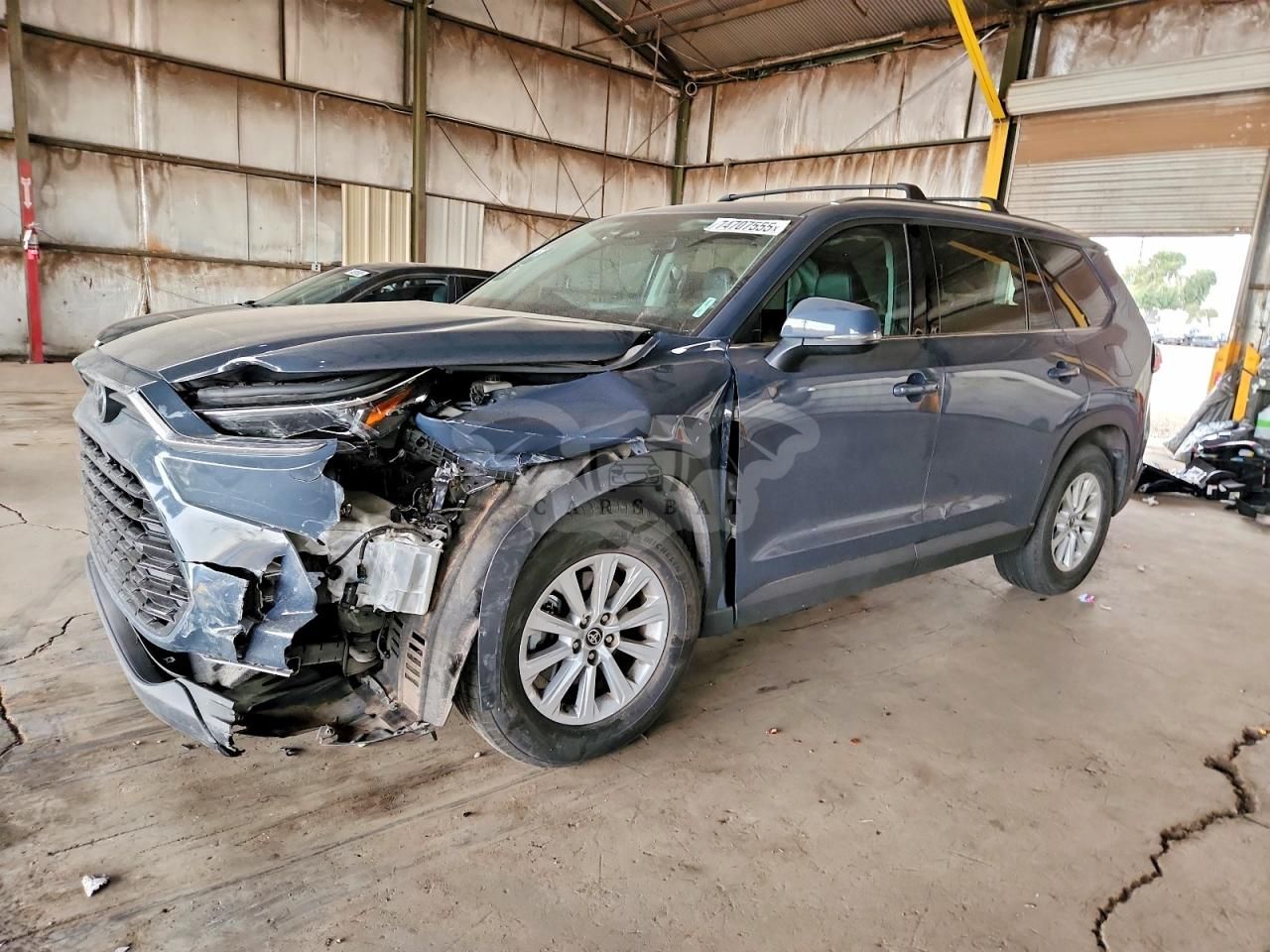 Toyota Grand Highlander XLE 2.4L 4 2024