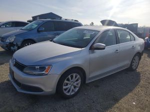 Volkswagen Jetta SE 1.8L 4 2014