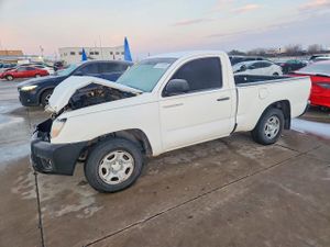 Toyota Tacoma 2.7L 4 2013