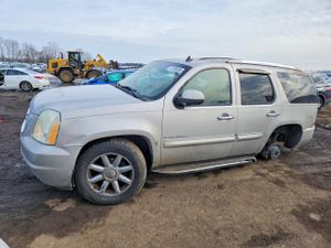 GMC Yukon DENALI 6.2L 8 2007