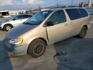 Toyota Sienna CE 3.0L 6 2002
