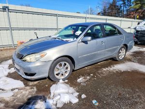 Toyota Camry LE 3.0L 6 2005