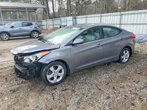 Hyundai Elantra GLS 1.8L 4 2013