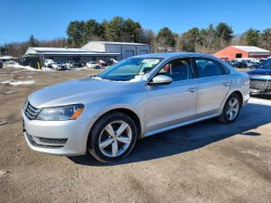 Volkswagen Passat SE 2.5L 5 2012