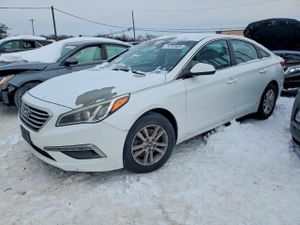 Hyundai Sonata SE 2.4L 4 2015