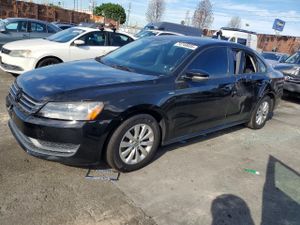 Volkswagen Passat S 1.8L 4 2015