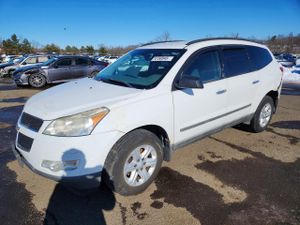 Chevrolet Traverse LS 3.6L 6 2010