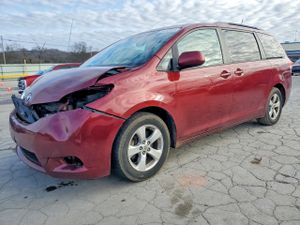 Toyota Sienna LE 3.5L 6 2011