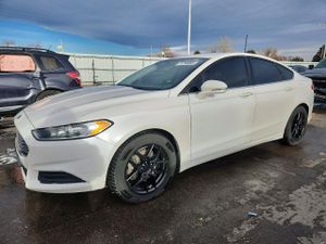 Ford Fusion SE 2.5L 4 2015
