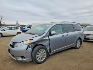 Toyota Sienna 3.5L 6 2013