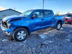 Toyota Tundra CREWMAX 5.7L 8 2008