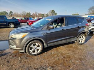 Ford Escape SE 2.0L 4 2015