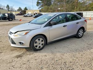 Ford Focus S 2.0L 4 2013